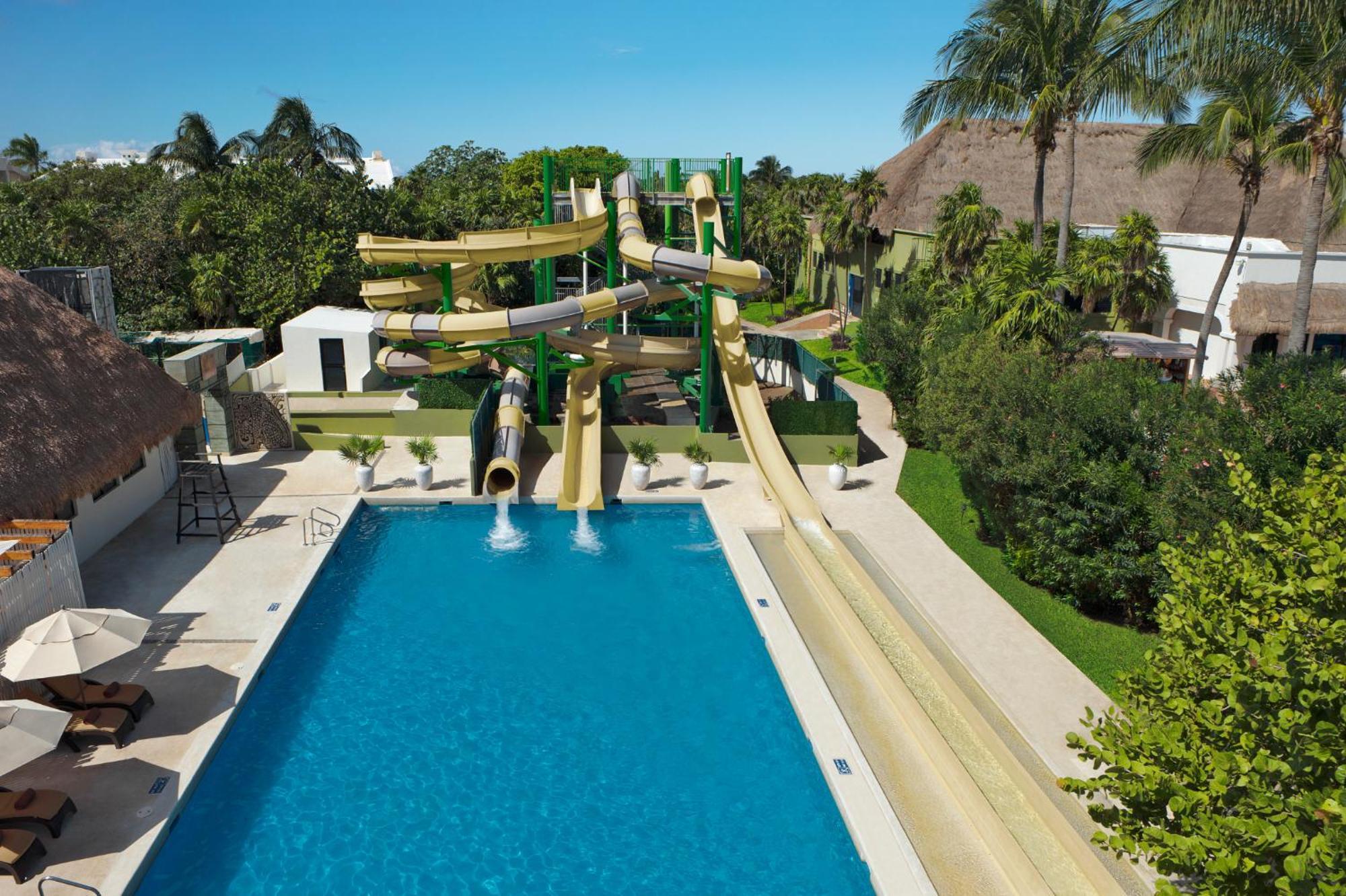 Dreams Sapphire & Resort